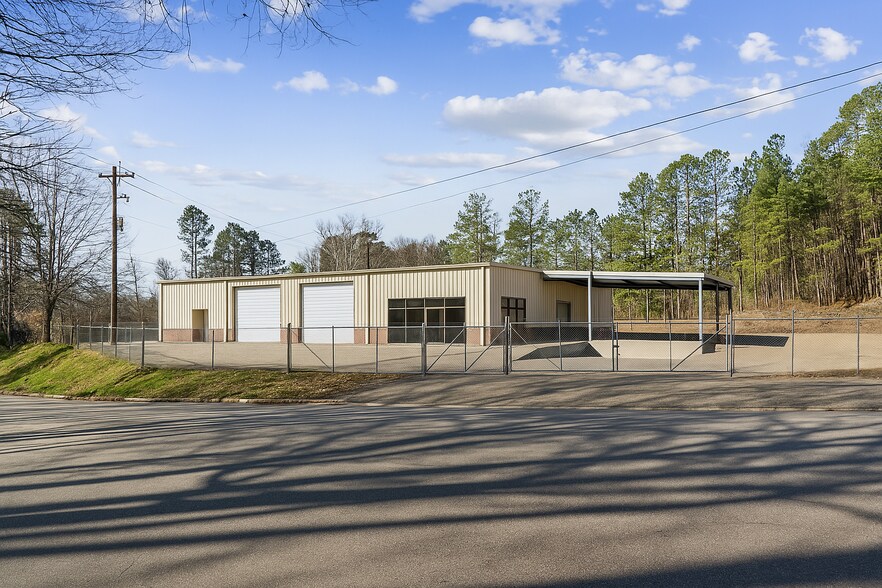 More Photos Of 1129 E Geer St, Durham Warehouse For Lease