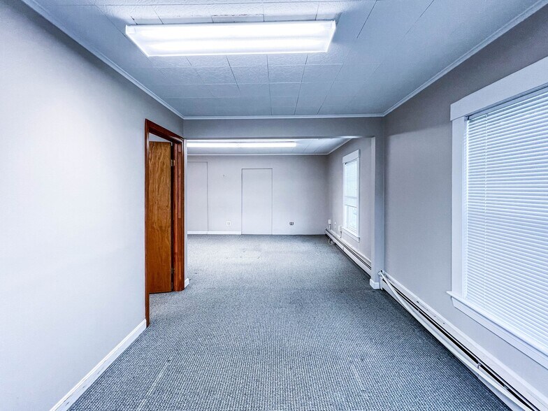 More Photos Of 300 Worcester Rd, Framingham Office For Sale