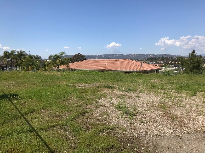 More Photos Of 2458 Auto Park Way, Escondido Land For Lease