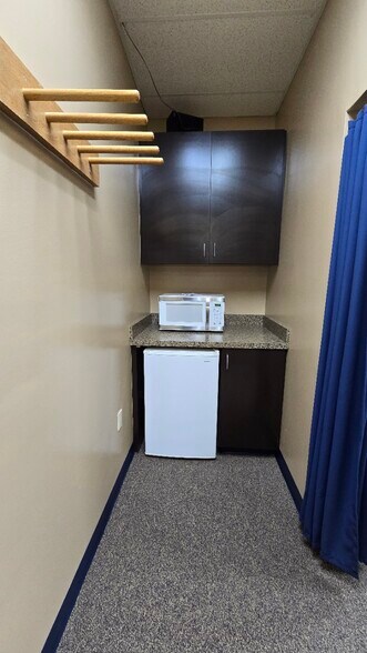 More Photos Of 100 W National Rd, Englewood Medical For Sale