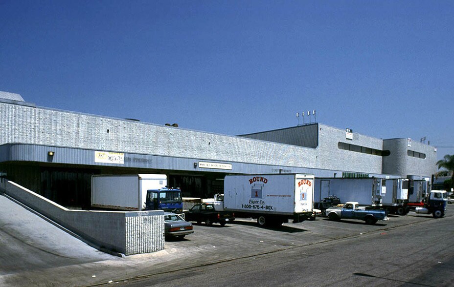 More Photos Of 1400 E Olympic Blvd, Los Angeles Distribution For Lease