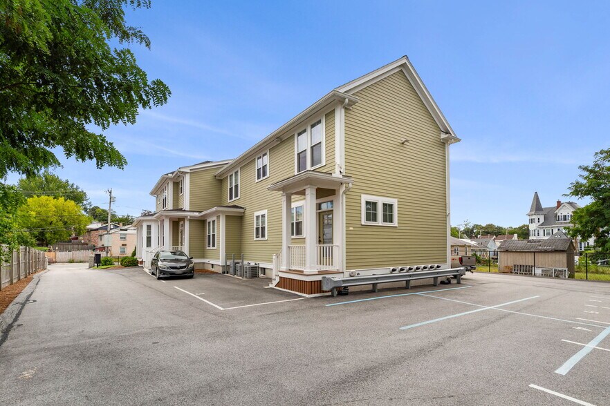 More Photos Of 1149 Middlesex St, Lowell Apartments For Sale