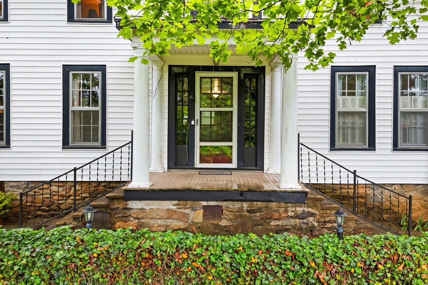 More Photos Of 1186 Old Us Hwy 70 W, Black Mountain Hospitality For Sale