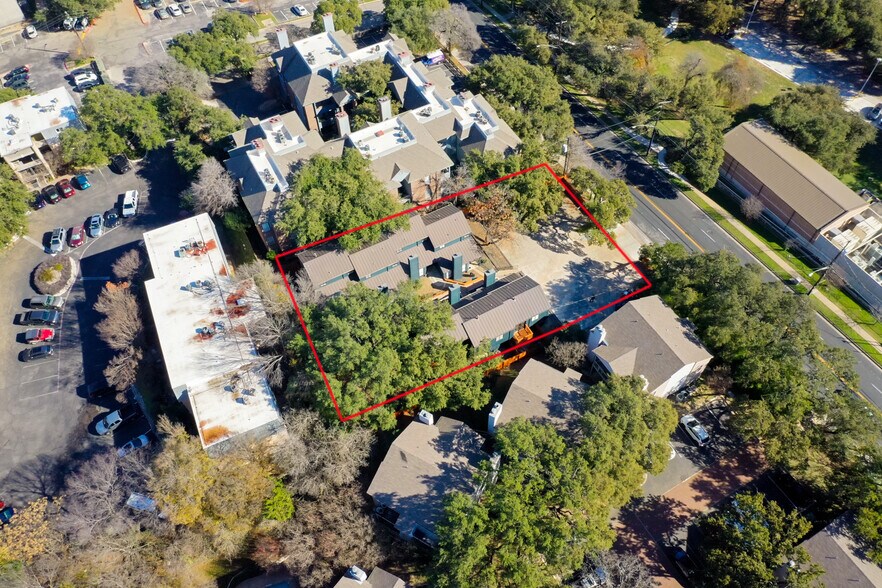 More Photos Of 708-800 S 1st St, Austin Multifamily For Sale