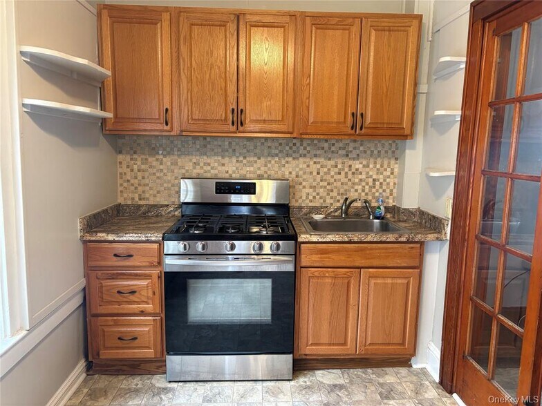 More Photos Of 287 Mrytle Ave, Albany Apartments For Sale