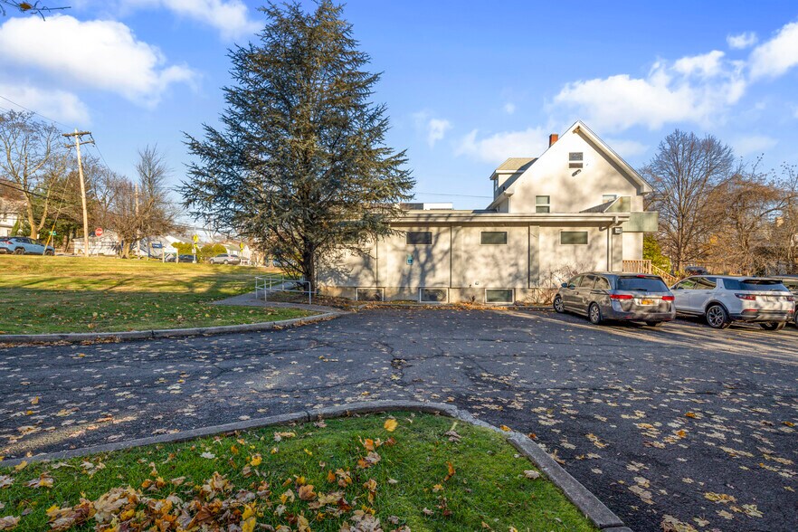 More Photos Of 295 W Route 59, Spring Valley Office Residential For Sale