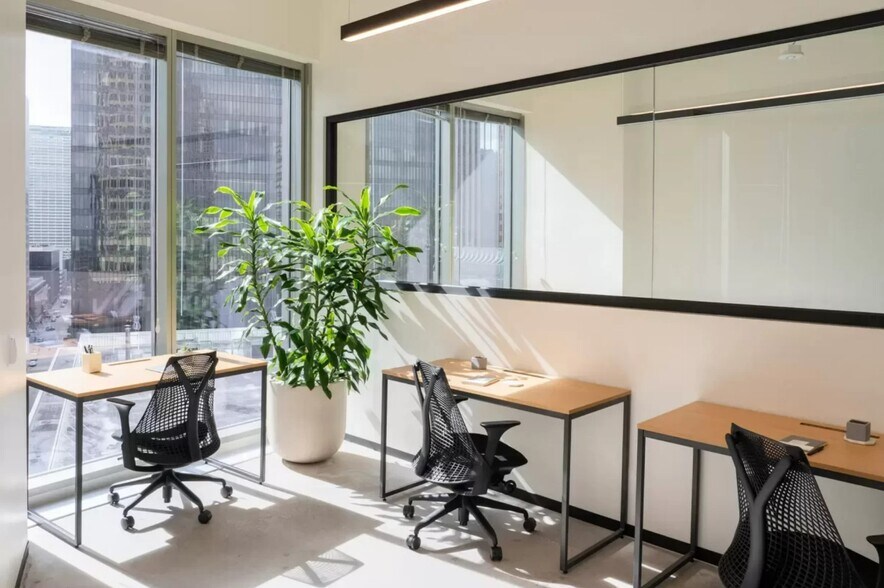 More Photos Of 350 Lincoln Rd, Miami Beach Coworking Space