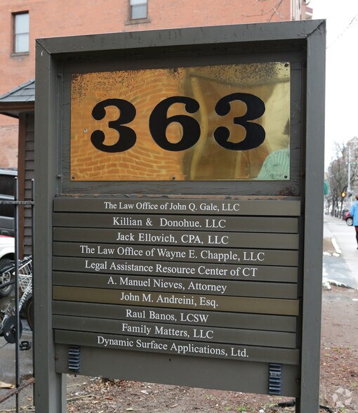 More Photos Of 357-367 Main St, Hartford Office For Lease