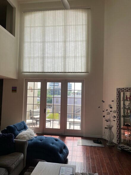 More Photos Of 128 S Beach St, Daytona Beach Apartments For Lease