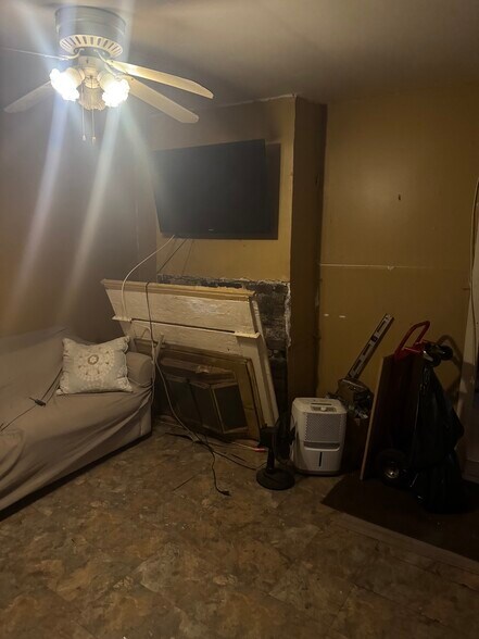 More Photos Of 692 King St, Charleston Apartments For Sale