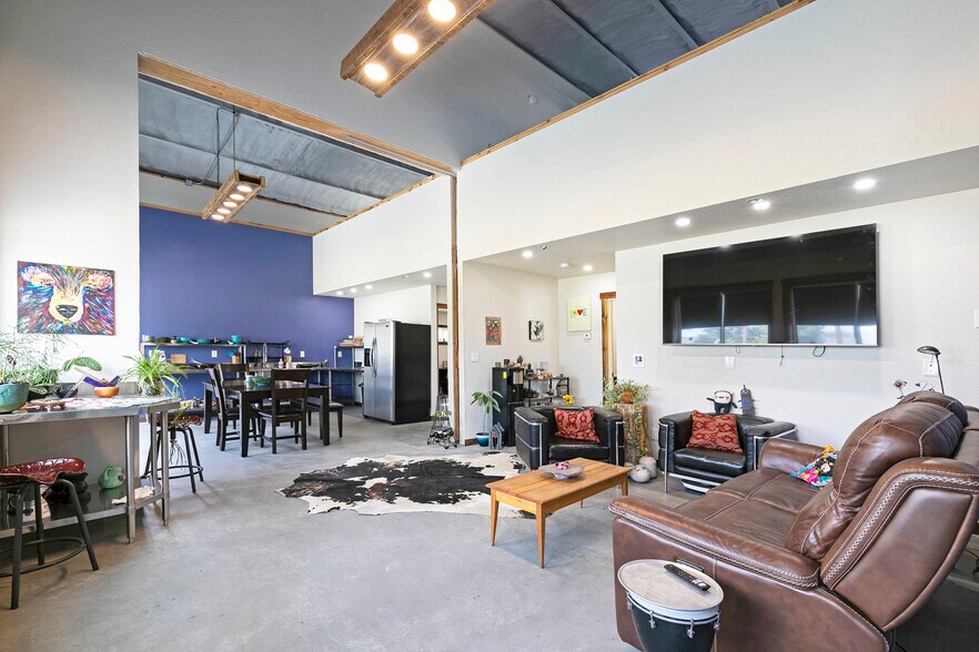 More Photos Of 125 & 139 Hannon Ln, Darby Restaurant For Sale