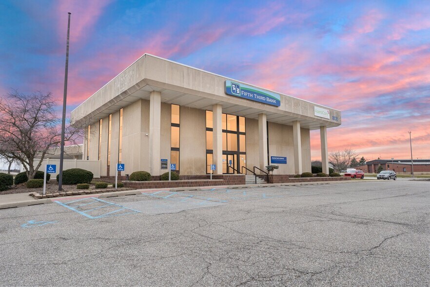 More Photos Of 808 Vale Park Rd, Valparaiso Bank For Sale