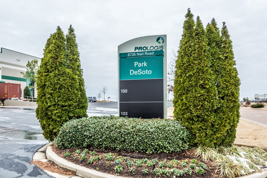 More Photos Of 8735 Nail Rd, Olive Branch Warehouse For Lease