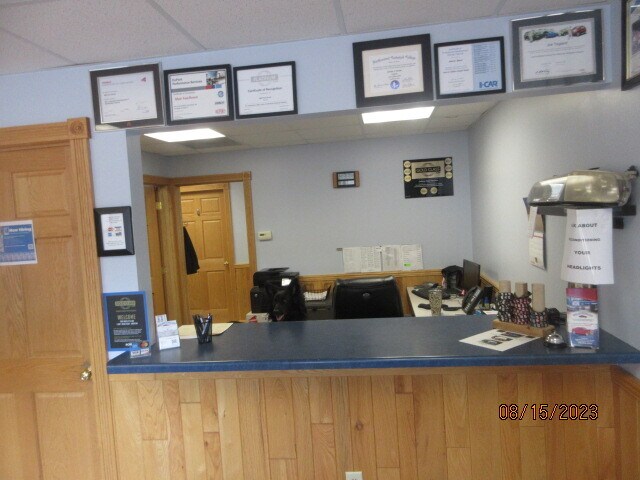 More Photos Of 41 E Pearl St, Rhinelander General Retail For Sale