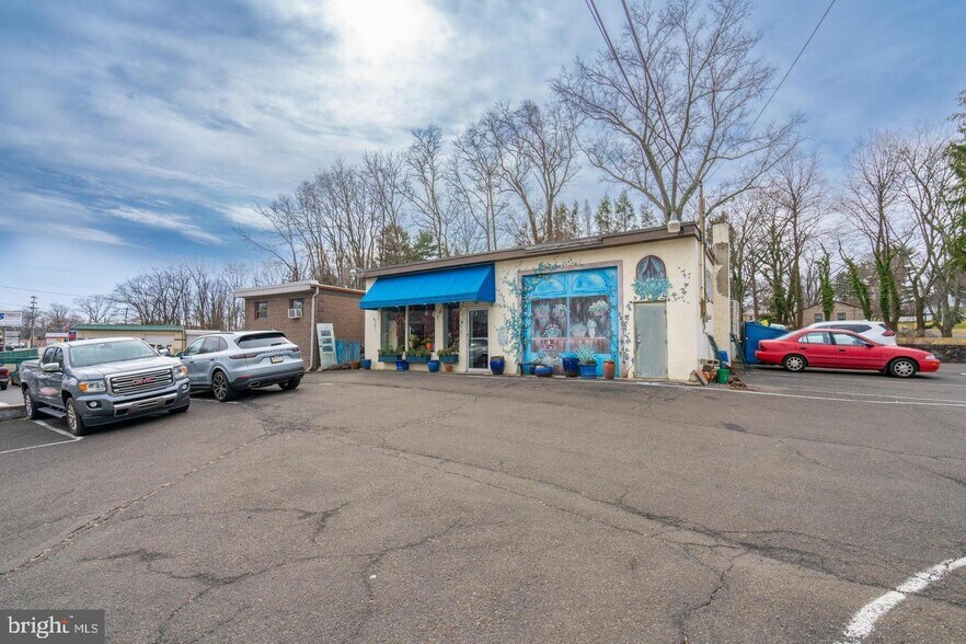 More Photos Of 373 Easton Rd, Horsham Township Auto Repair For Lease