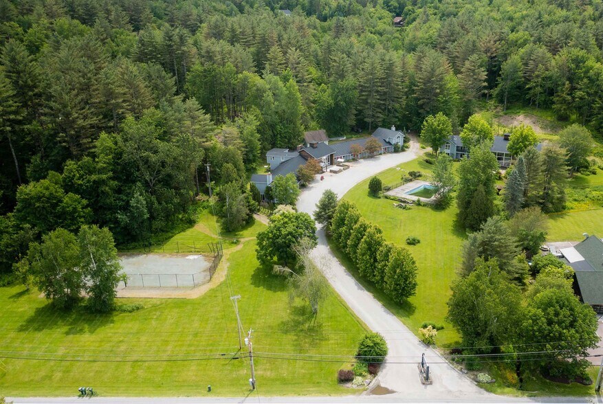 More Photos Of 1007 Mountain Rd, Stowe Hotel For Sale