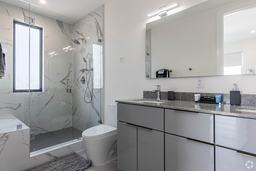 More Photos Of 2100 Miami Rd, Fort Lauderdale Apartments For Sale