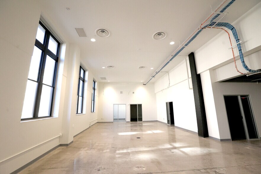 More Photos Of 1300 Jefferson Ave, Toledo Post Office For Lease