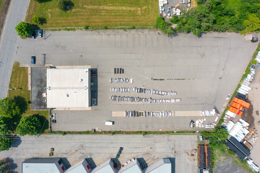 More Photos Of 2393 Stevenage Dr, Ottawa Service For Lease