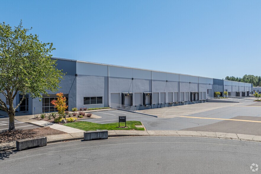 More Photos Of 14125-14145 NE Airport Way, Portland Unknown For Lease
