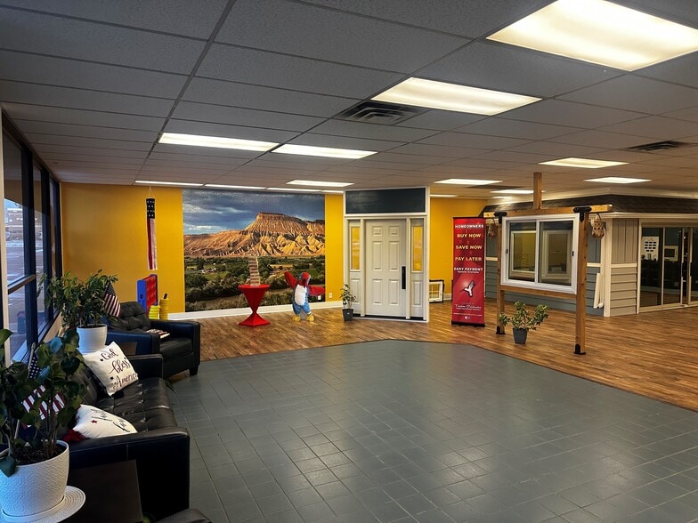 More Photos Of 2695 Patterson Rd, Grand Junction Storefront For Lease
