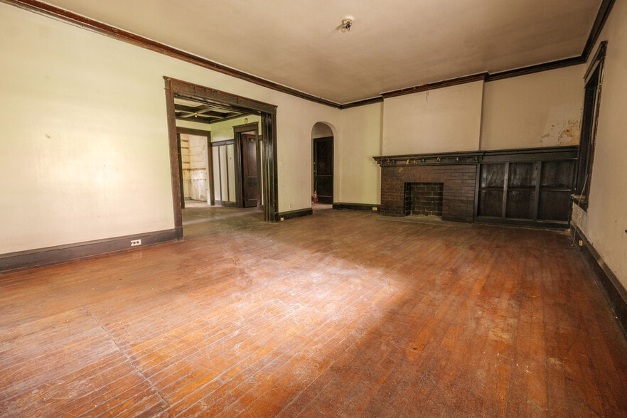 More Photos Of 1780 E 89th St, Cleveland Apartments For Sale