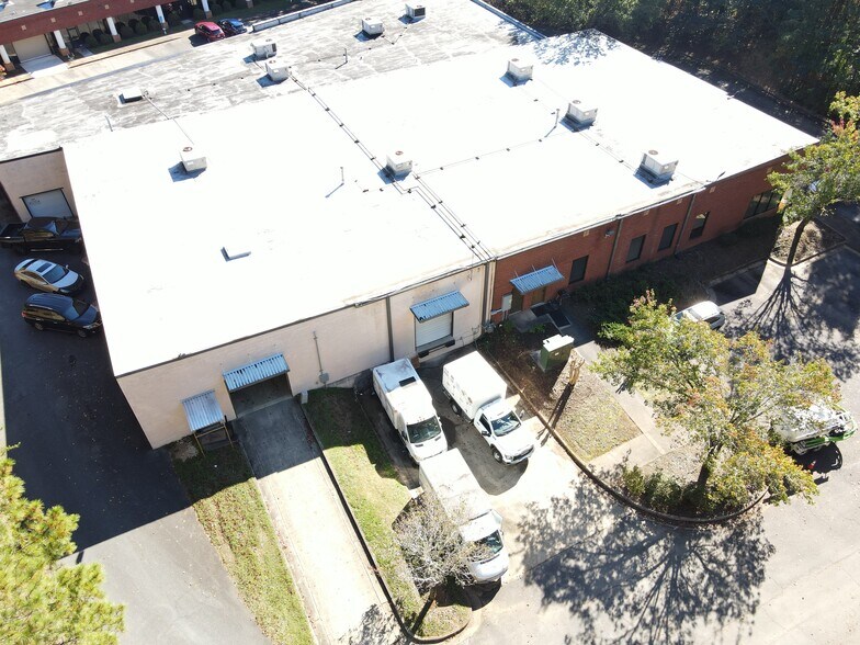 More Photos Of 5333 Bells Ferry Rd, Acworth Light Distribution For Lease