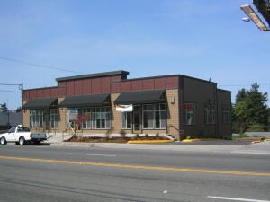 More Photos Of 17521 15th Ave NE, Shoreline Flex For Sale