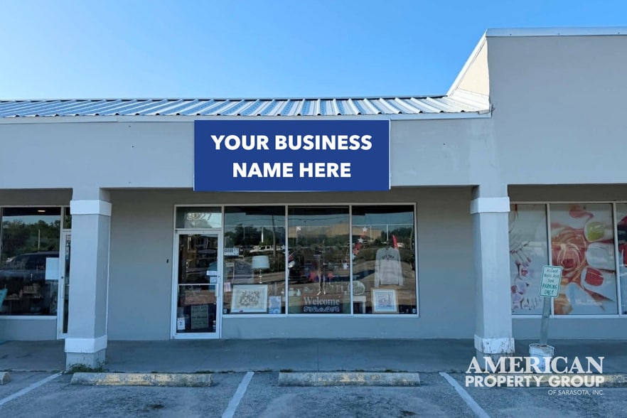 Primary Photo Of 8227 US Highway 301 N, Parrish General Retail For Lease