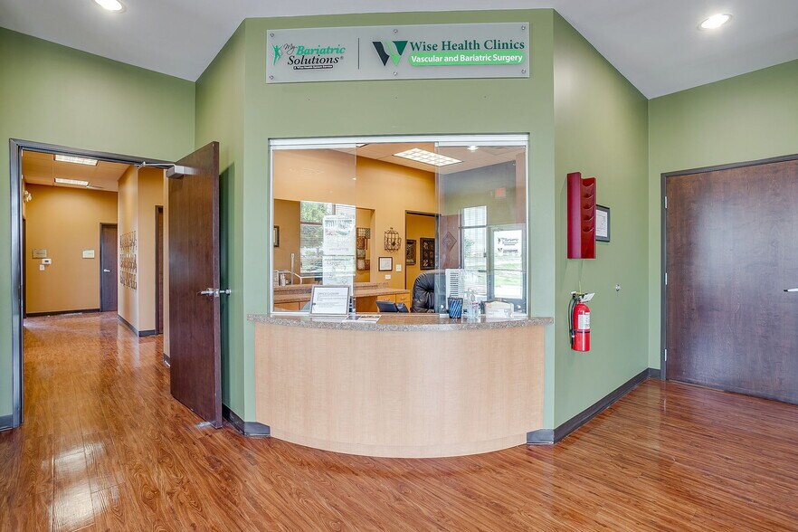 More Photos Of 3100 N Tarrant Pky, Fort Worth Medical For Lease