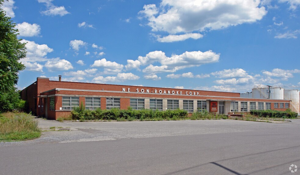 More Photos Of 901 11th St NE, Roanoke Warehouse For Lease