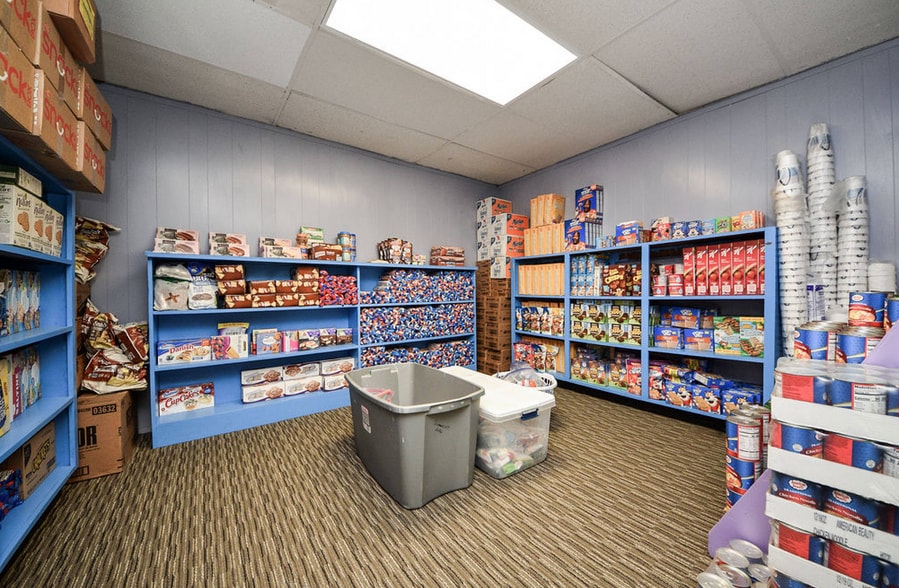 More Photos Of 401 Richardson St, Etowah Religious Facility For Sale