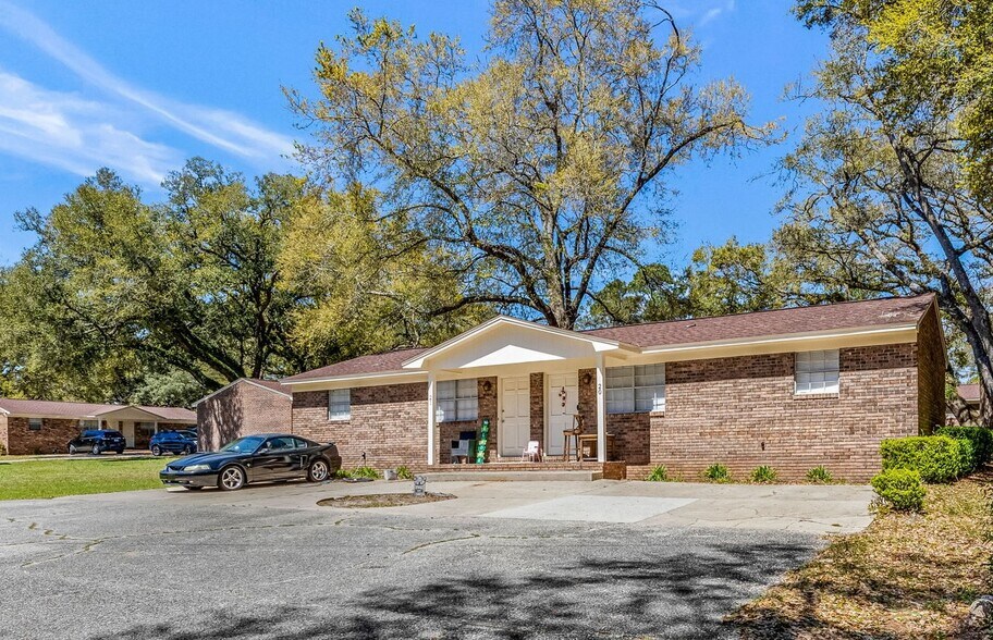 More Photos Of 8640 Jernigan Rd, Pensacola Apartments For Sale