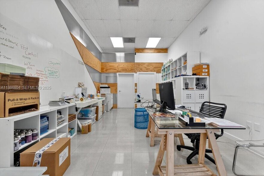 More Photos Of 2201 NW 102nd Pl, Miami Warehouse For Sale