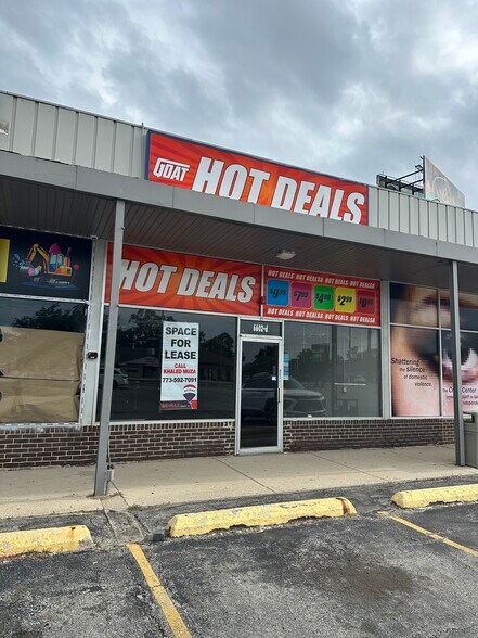 More Photos Of 6602-6620 W 111th St, Worth Unknown For Lease