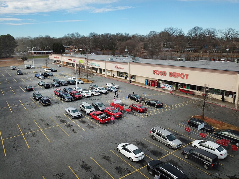 More Photos Of 621 S Marietta Pky, Marietta Unknown For Lease