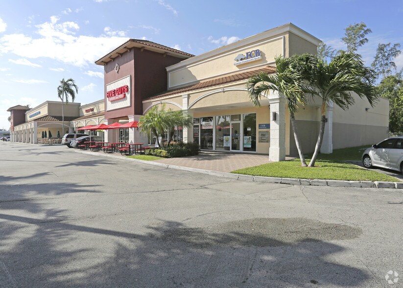 More Photos Of 13130-13302 Biscayne Blvd, North Miami General Retail For Lease