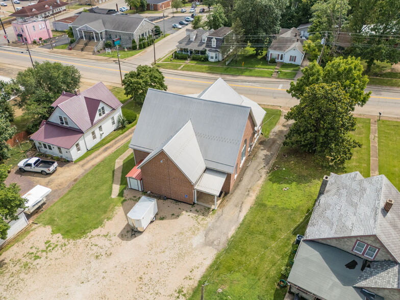 More Photos Of 408 W Main St, Park Hills Religious Facility For Sale
