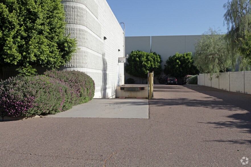 More Photos Of 6152 W Detroit St, Chandler Warehouse For Lease