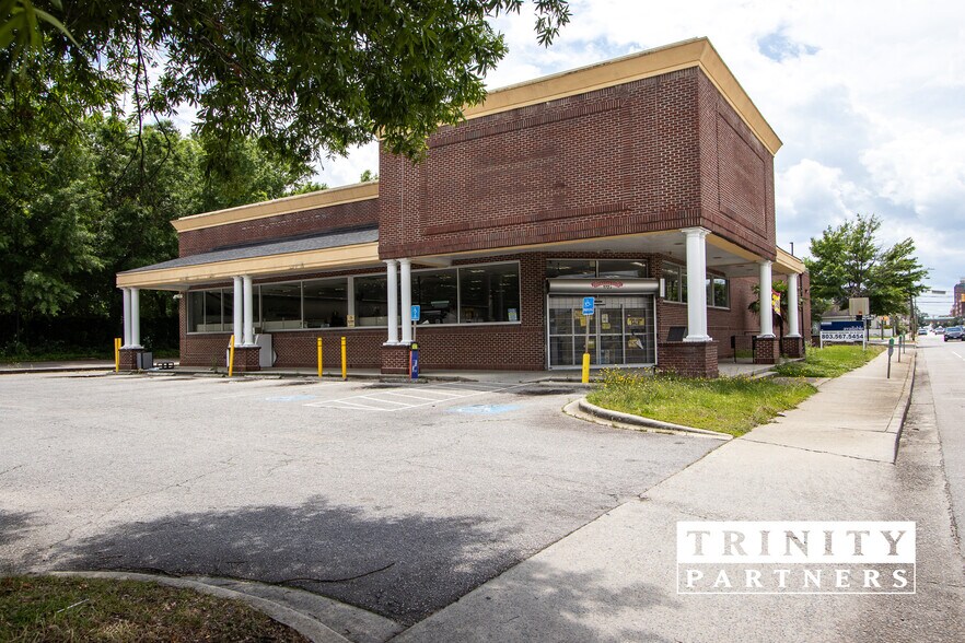 More Photos Of 1720 Taylor St, Columbia Freestanding For Sale