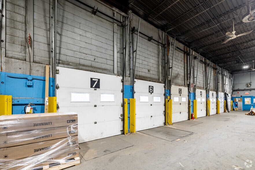 More Photos Of 9145 Rue Boivin, Montréal Light Manufacturing For Lease