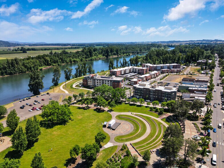 More Photos Of 107 C Street, Independence Apartments For Lease