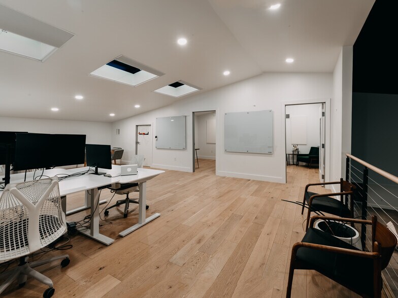 More Photos Of 9555 Harmon Rd, Fort Worth Office For Lease