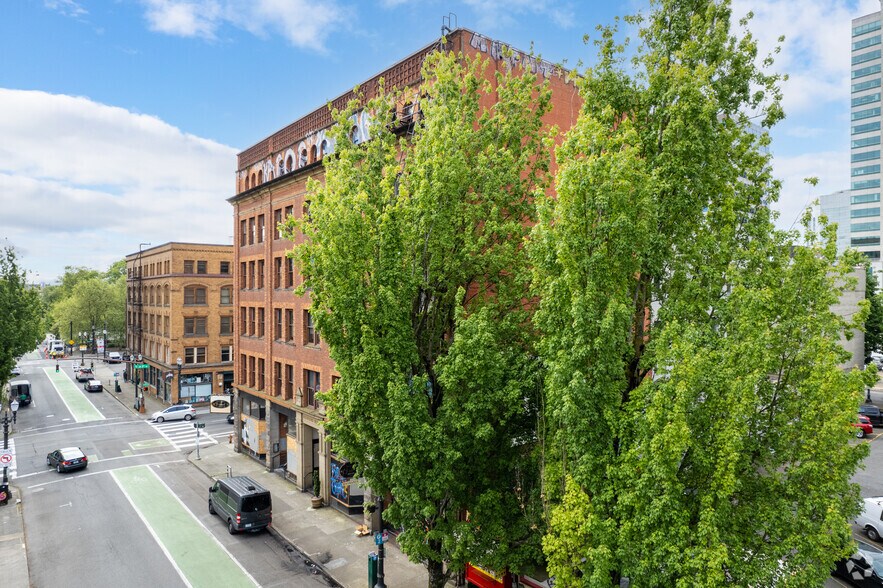 More Photos Of 208 SW Harvey Milk St, Portland Office For Lease