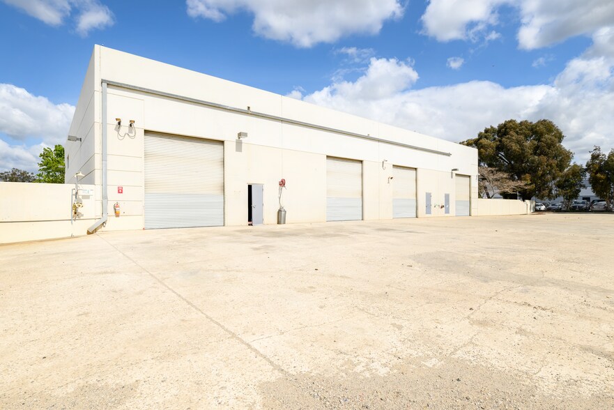 More Photos Of 1780 E Lemonwood Dr, Santa Paula Manufacturing For Lease