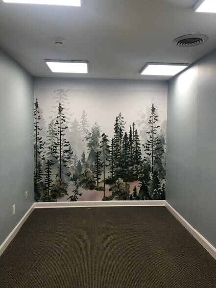 More Photos Of 1762 Metromedical Dr, Fayetteville Medical For Sale