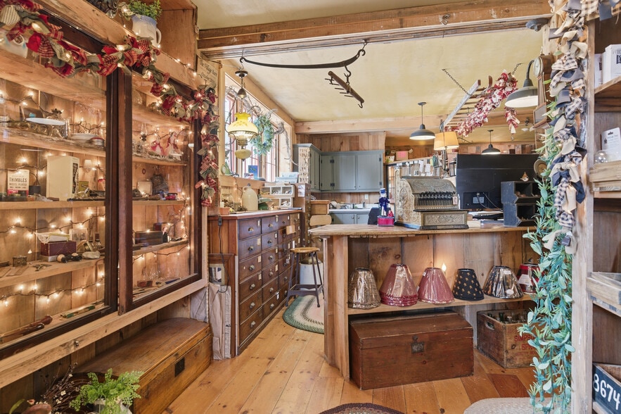 More Photos Of 953 Victory Hwy, Burrillville Bar For Sale