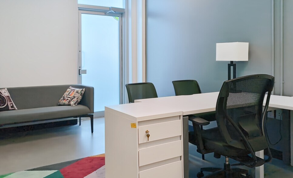 More Photos Of 9131 Keele St, Vaughan Coworking Space