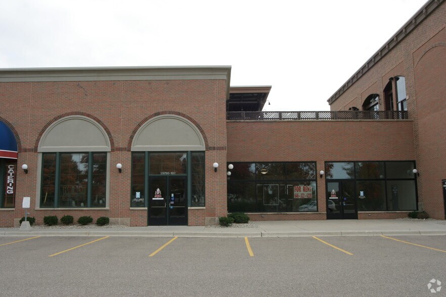 More Photos Of 25750-25780 Novi Rd, Novi Storefront Retail Office For Lease