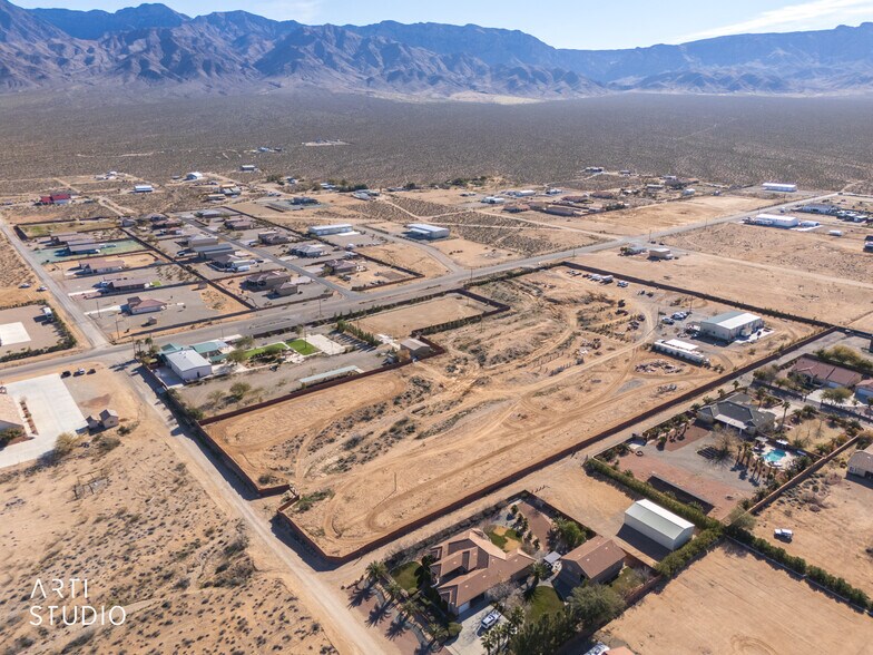 More Photos Of 3767 S Scenic Blvd, Littlefield Flex For Sale